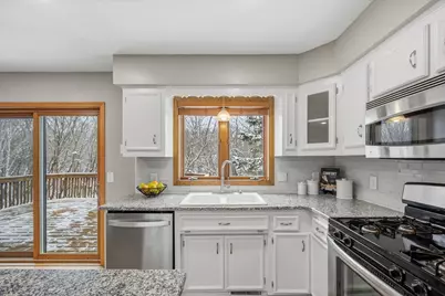 8139 Jewel Avenue S, Cottage Grove, MN 55016 - Photo 9