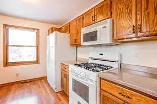 2339 Highwood Ave E, Maplewood, MN 55119 - Photo 9