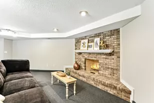 6170 Dallas Ln N, Plymouth, MN 55446 - Photo 37