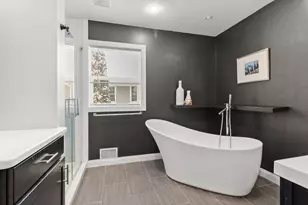 8048 Marsh Creek Alcove, Woodbury, MN 55125 - Photo 33