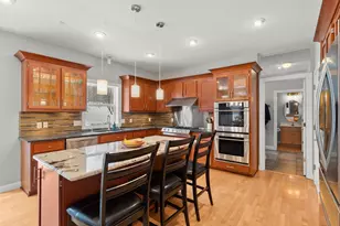 8048 Marsh Creek Alcove, Woodbury, MN 55125 - Photo 11