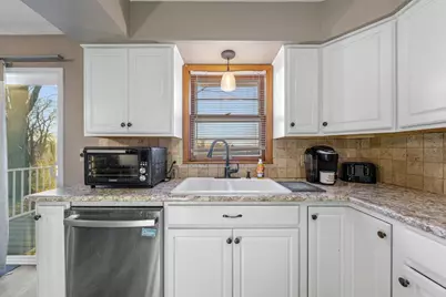 2059 Roe Crest Drive, North Mankato, MN 56003 - Photo 7