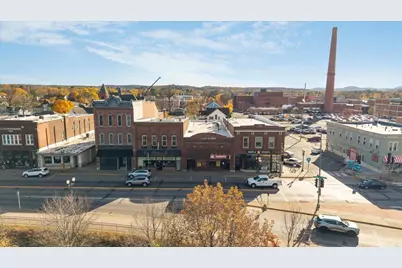 406 Main Street E, Menomonie, WI 54751 - Photo 41