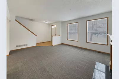 8322 Labont Way, Eden Prairie, MN 55344 - Photo 7