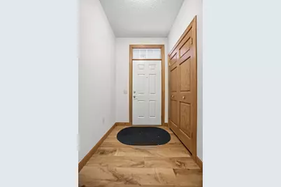 624 N Shore Drive, Detroit Lakes, MN 56501 - Photo 9