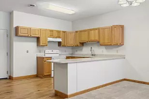 624 N Shore Dr, Detroit Lakes, MN 56501 - Photo 5