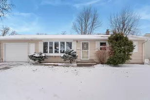 316 Galles Dr, Redwood Falls, MN 56283 - Photo 3