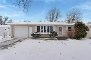 316 Galles Dr, Redwood Falls, MN 56283 - Photo 1