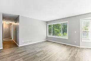 9455 Jarrod Ave S, Cottage Grove, MN 55016 - Photo 5