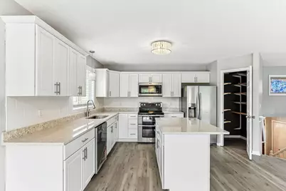 9455 Jarrod Avenue S, Cottage Grove, MN 55016 - Photo 11