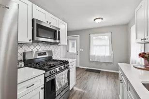 11424 Xavis St NW, Coon Rapids, MN 55433 - Photo 9