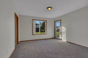 617 Cottonwood Ave, Litchfield, MN 55355 - Photo 11