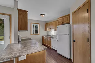 617 Cottonwood Ave, Litchfield, MN 55355 - Photo 3