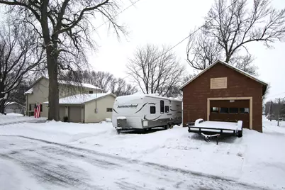 302 2nd Street SE, Renville, MN 56284 - Photo 33