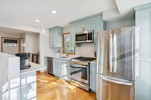 984 Tuscarora Ave, Saint Paul, MN 55102 - Photo 11