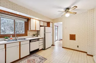 11204 Zebulon Pike Ave, Burnsville, MN 55337 - Photo 9