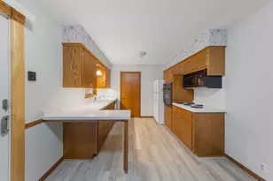 8232 Hemingway Ave S, Cottage Grove, MN 55016 - Photo 13