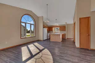 203 Appaloosa Ct, Braham, MN 55006 - Photo 5