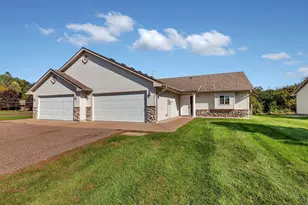 203 Appaloosa Ct, Braham, MN 55006 - Photo 17