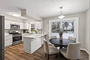 907 40th Ln, Anoka, MN 55303 - Photo 9