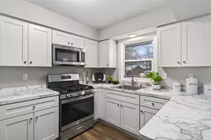 907 40th Ln, Anoka, MN 55303 - Photo 11