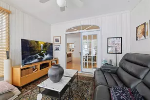 103 Edgewood Ct, Wayzata, MN 55391 - Photo 11