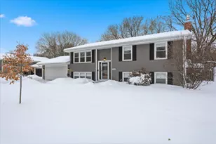7048 Montrose Rd, Woodbury, MN 55125 - Photo 3