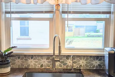 602 S Oak Street, Lake City, MN 55041 - Photo 5