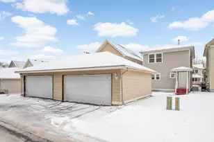 1373 5th St E, Saint Paul, MN 55106 - Photo 21
