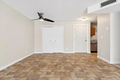 130 Demont Avenue E #142, Little Canada, MN 55117 - Photo 11