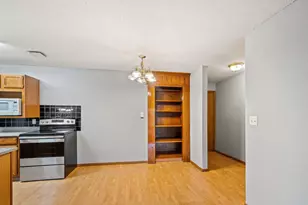 4 Pine Tree Dr, Arden Hills, MN 55112 - Photo 7