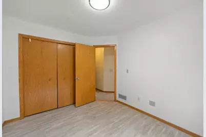 10695 53rd Avenue N, Plymouth, MN 55442 - Photo 19