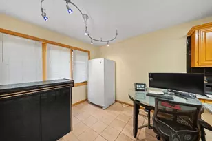 10695 53rd Ave N, Plymouth, MN 55442 - Photo 15