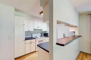 7401 Landau Dr, Bloomington, MN 55438 - Photo 9