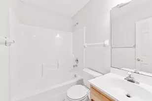 204 Central Ave S, Wayzata, MN 55391 - Photo 23