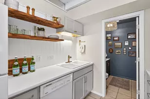 6814 York Pl N, Brooklyn Center, MN 55429 - Photo 7