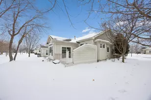 519 Holly Ln N, Oakdale, MN 55128 - Photo 25
