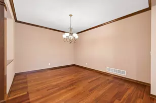 7 Hawthorne Ct, North Oaks, MN 55127 - Photo 9