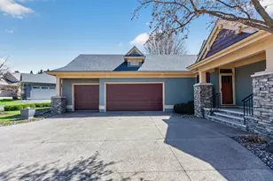 7 Hawthorne Ct, North Oaks, MN 55127 - Photo 5