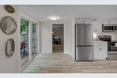 6690 Nez Perce Drive, Chanhassen, MN 55317 - Photo 7