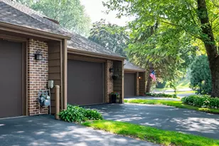 11270 36th Pl N, Plymouth, MN 55441 - Photo 7