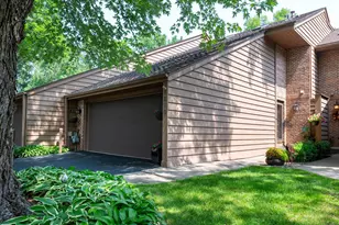 11270 36th Pl N, Plymouth, MN 55441 - Photo 5