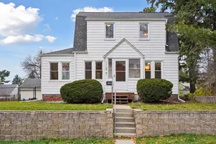 1705 Ivy Ave E, Saint Paul, MN 55106 - Photo 1