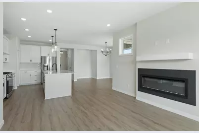 20250 Keystone Avenue, Lakeville, MN 55044 - Photo 9