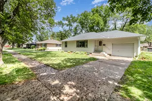 1610 Knight Ave N, Glencoe, MN 55336 - Photo 3