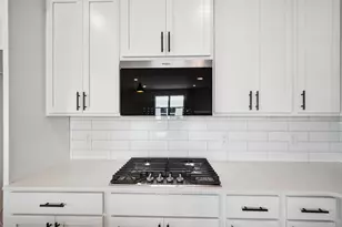 10547 Bent Pne Ln, Woodbury, MN 55129 - Photo 9