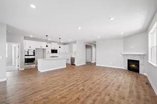 10547 Bent Pne Ln, Woodbury, MN 55129 - Photo 3