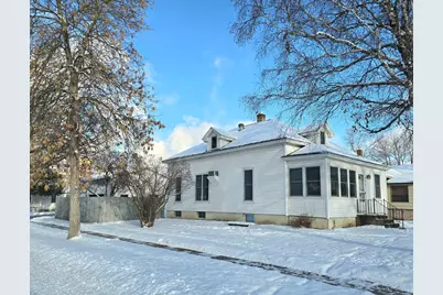 720 6th Street, International Falls, MN 56649 - Photo 1