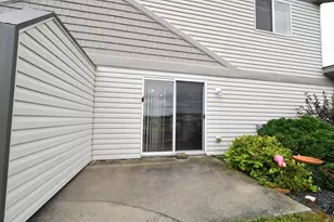 1024 Amanda Ct SW, Pine Island, MN 55963 - Photo 5