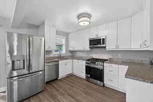 622 Bush Ave, Saint Paul, MN 55130 - Photo 1